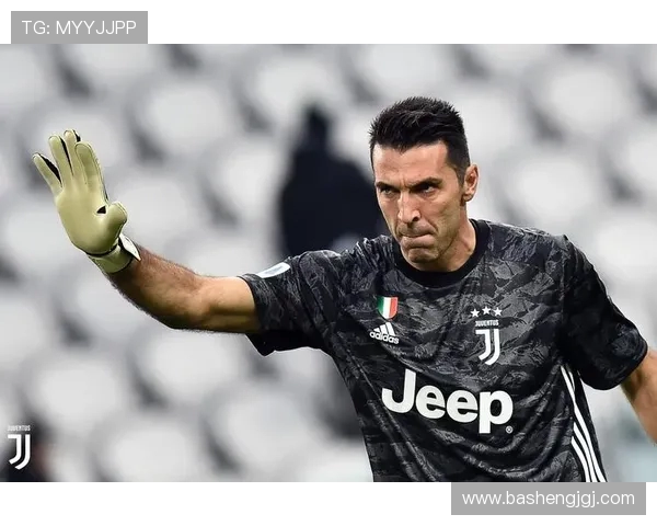 传奇门将对决什琴斯尼与布冯的巅峰之战回顾与分析